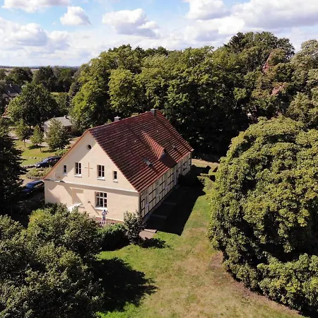 Altes Pastorat Schwichtenberg Borrentin Exterior photo